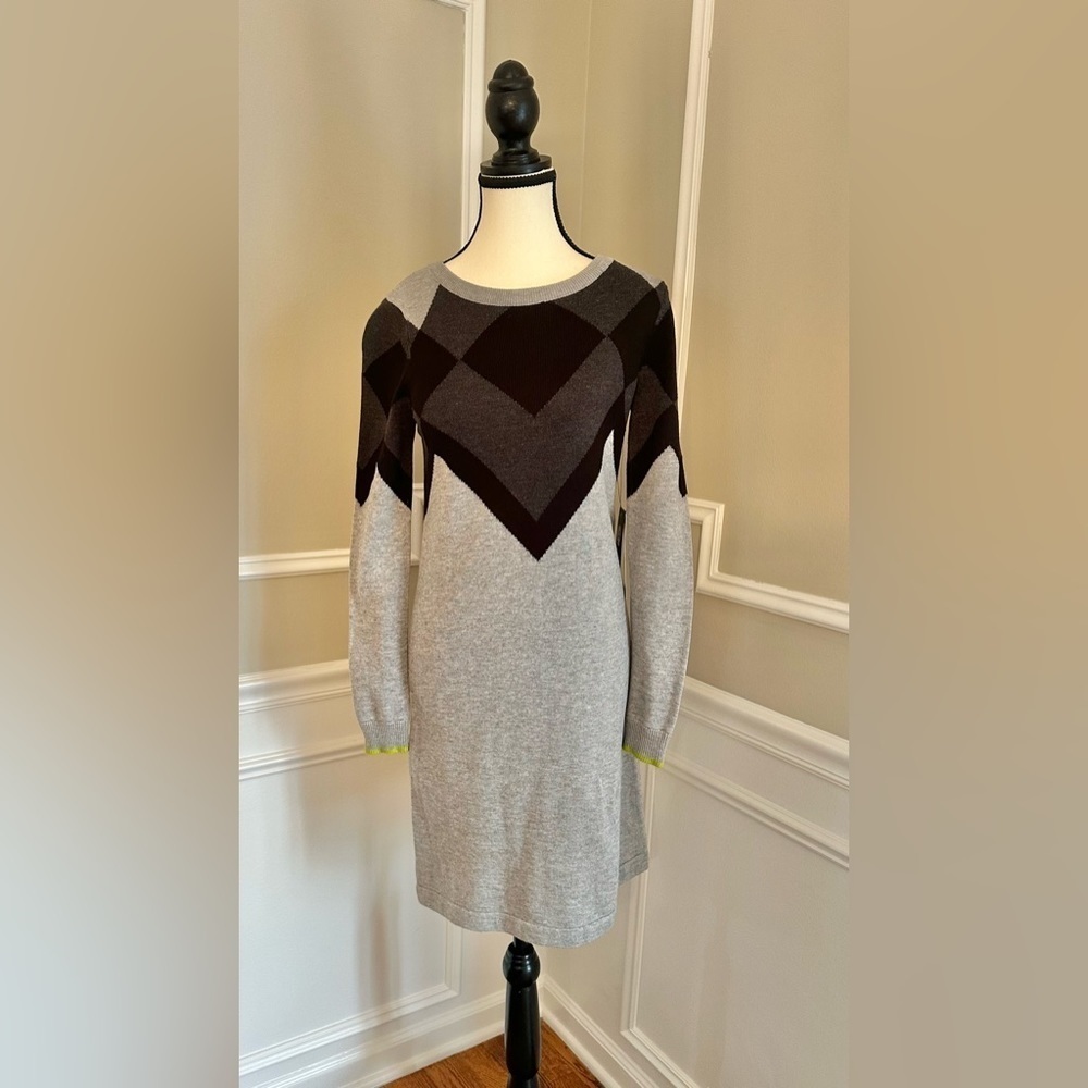 NWT! Vince Camuto Sweater Dress. Women’s Size XS